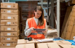 commençant par la réception de l'inventaire et se terminant lorsque le client reçoit le produit commandé et décide de le garder.