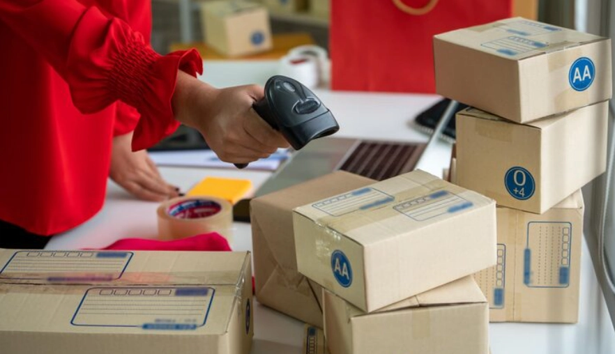 Cómo funciona el proceso de cumplimiento de pedidos al por menor desde el pedido hasta la entrega